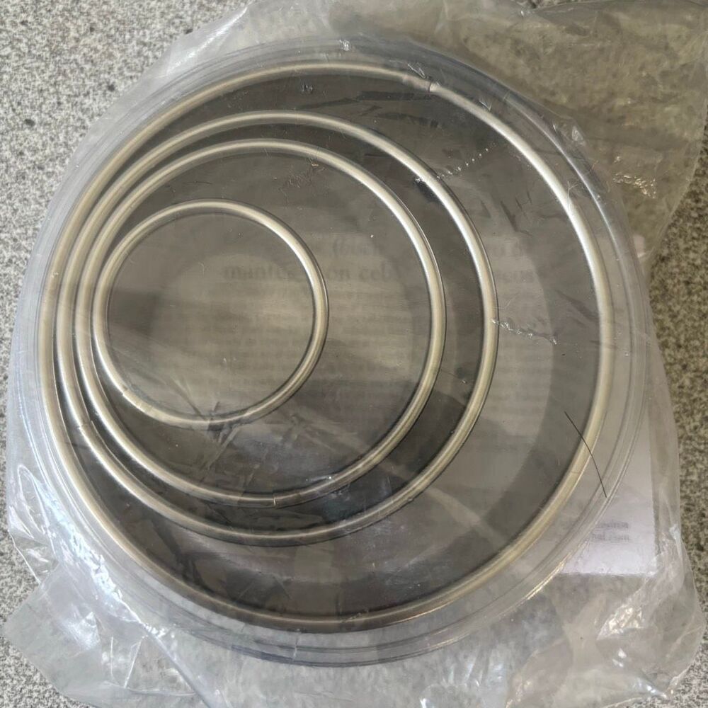 Pampered Chef Stainless Steel Biscuit Cutters Set of 4 (Model 1103) - NIP